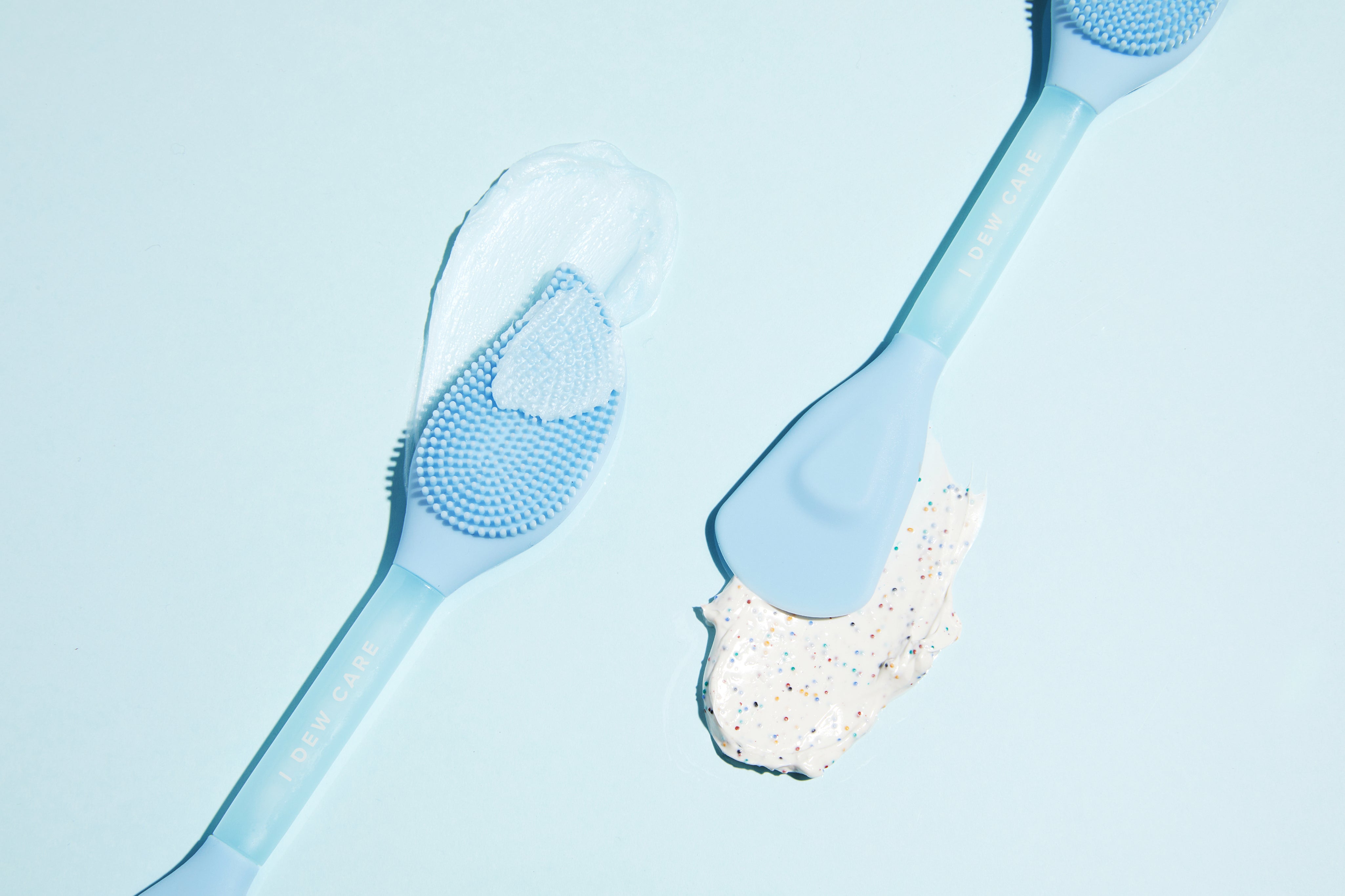 IDC_Silicone_Mask_Brush_pkv04.jpg
