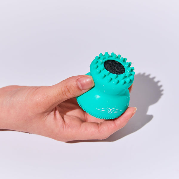 facial cleansing brush - facial brush - face scrubber - pawfect face scrubber